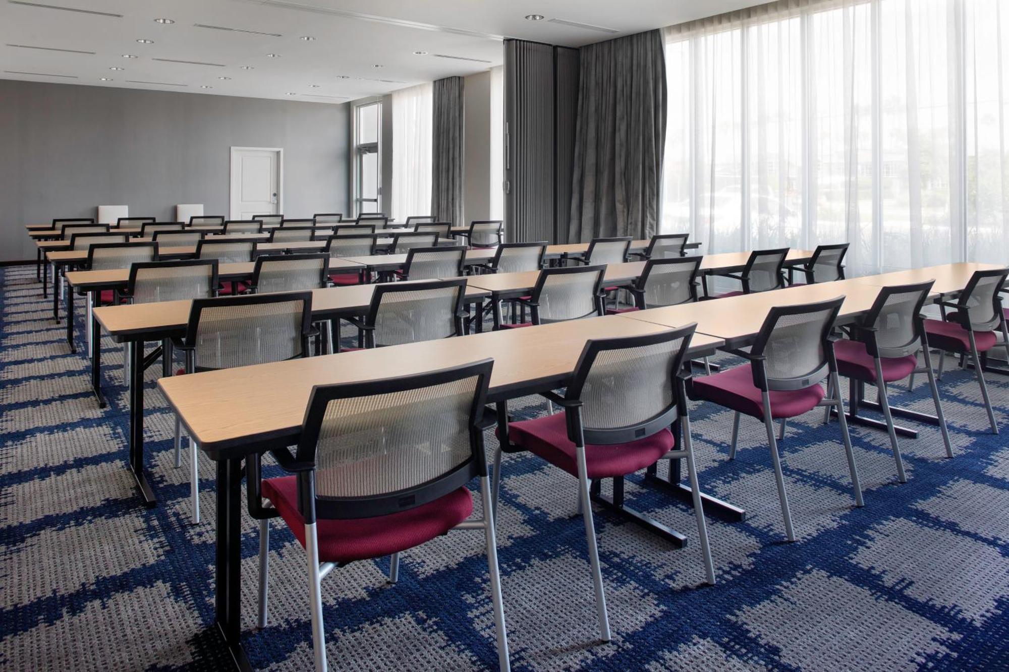 Towneplace Suites By Marriott Orlando Airport ภายนอก รูปภาพ